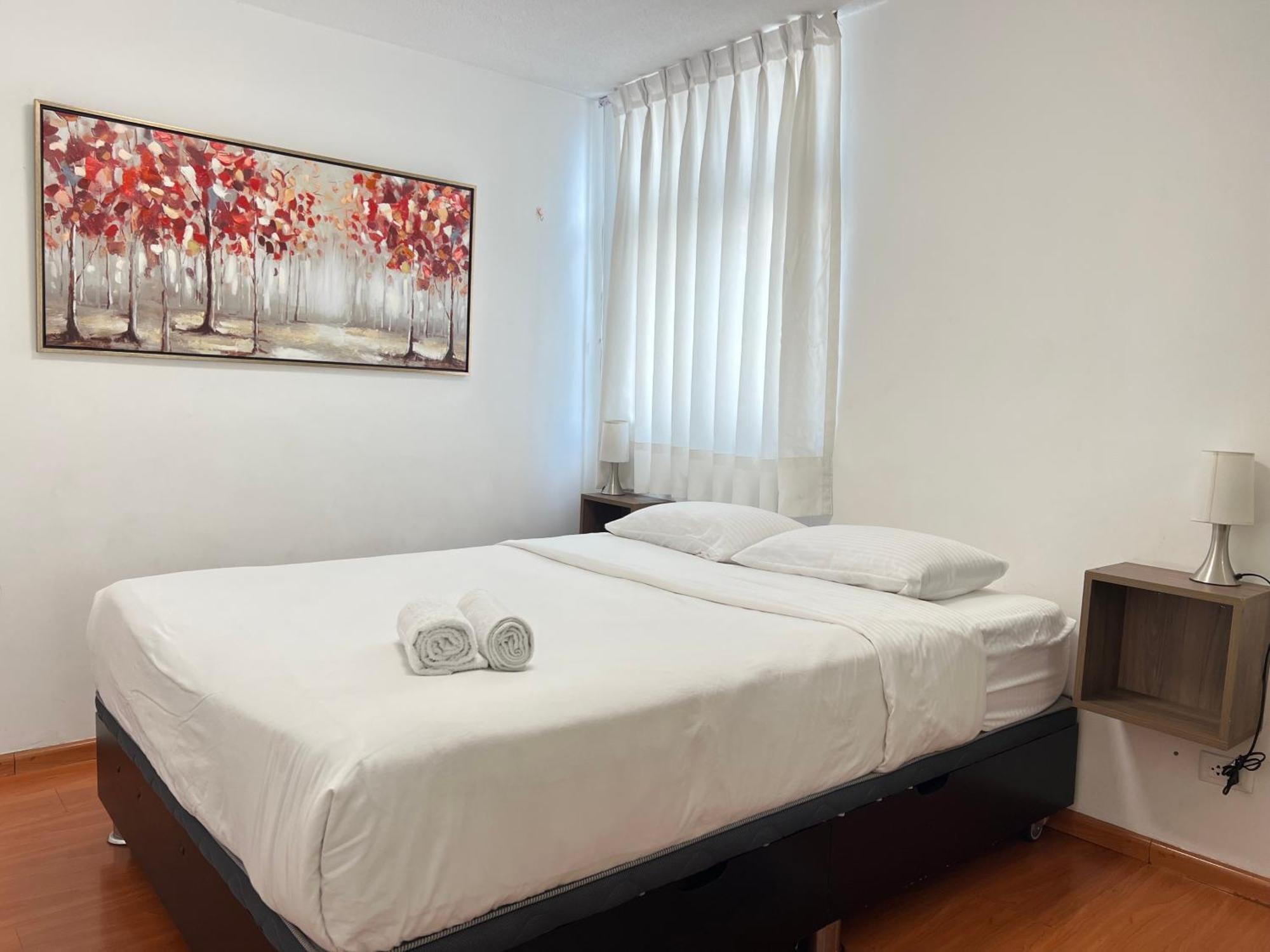 Downtown Lima Apt With May Promo Book & Save Big Exteriér fotografie