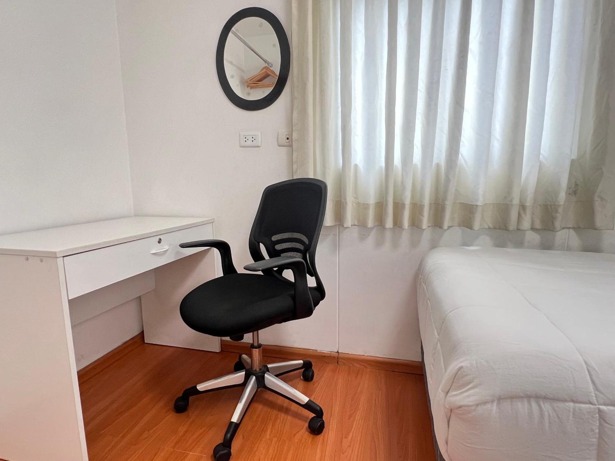 Downtown Lima Apt With May Promo Book & Save Big Exteriér fotografie