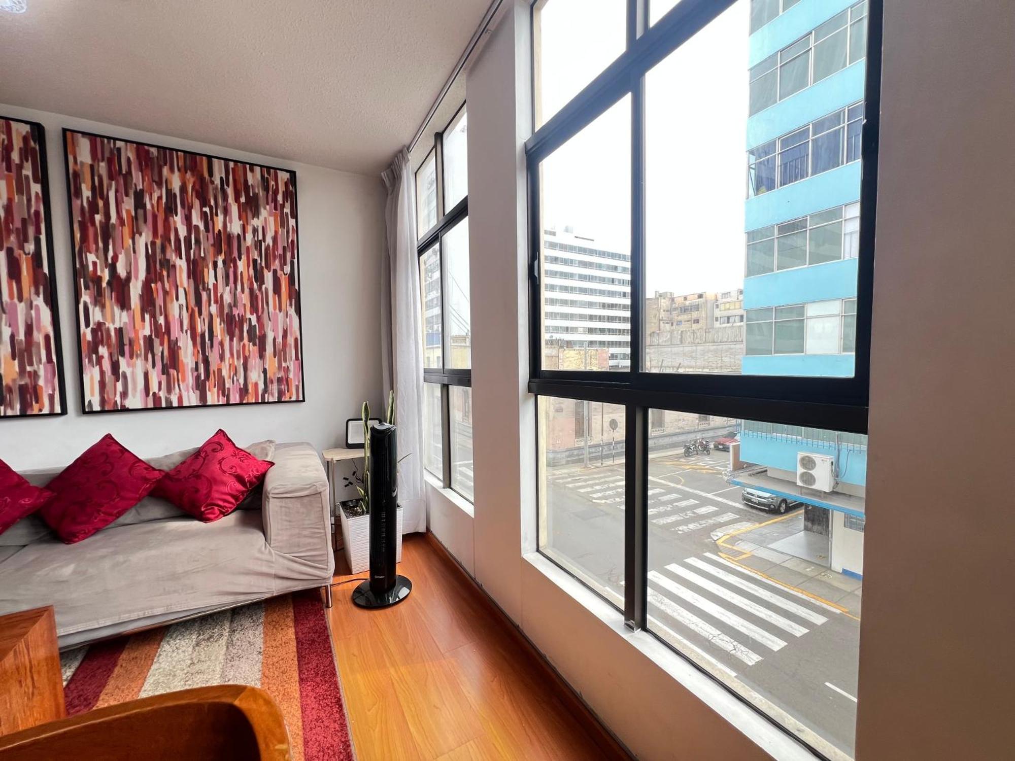 Downtown Lima Apt With May Promo Book & Save Big Exteriér fotografie