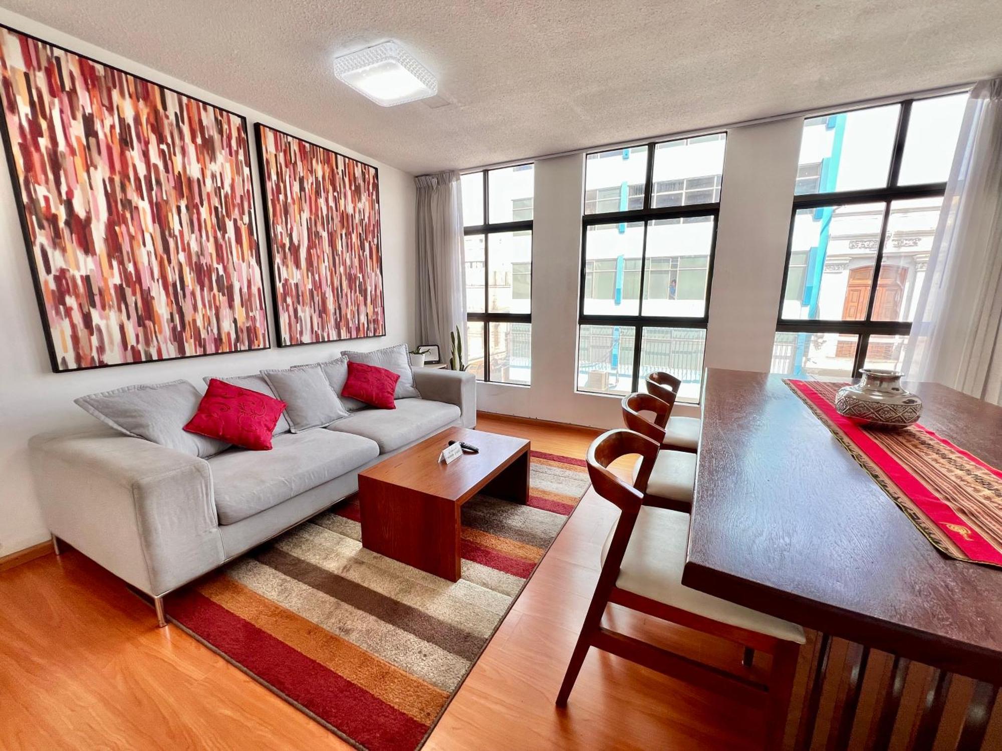 Downtown Lima Apt With May Promo Book & Save Big Exteriér fotografie