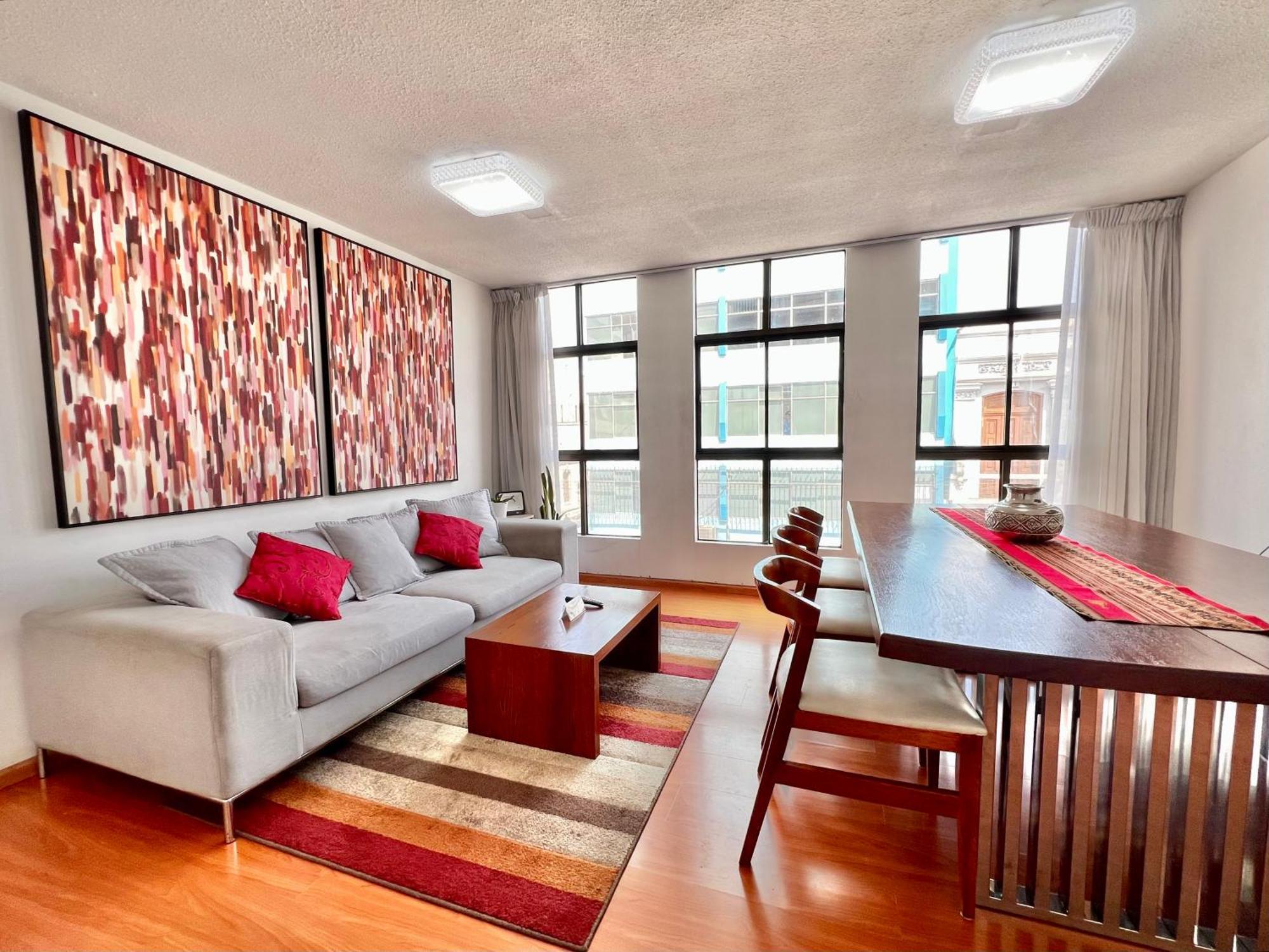 Downtown Lima Apt With May Promo Book & Save Big Exteriér fotografie